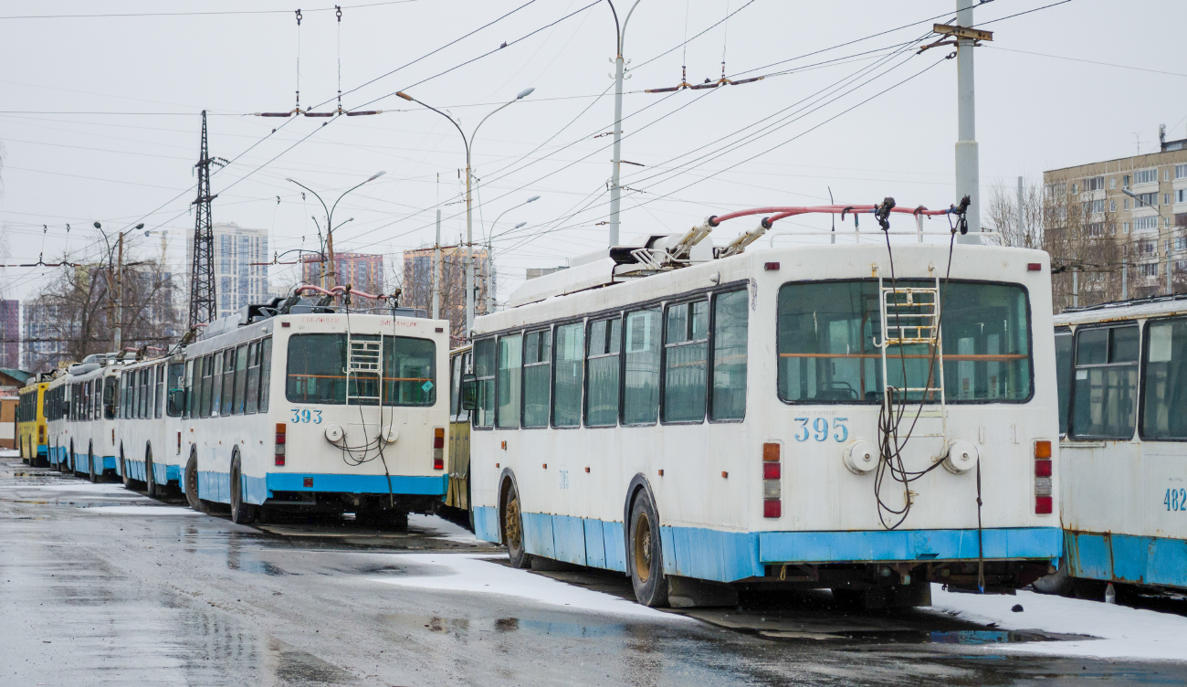 Yekaterinburg, VMZ-5298.00 (VMZ-375) č. 395 Yekaterinburg, VMZ-5298.00 (VMZ-375) č. 395