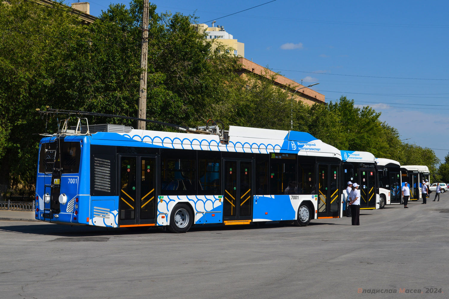 Волгоград, БКМ 32100D № 7001