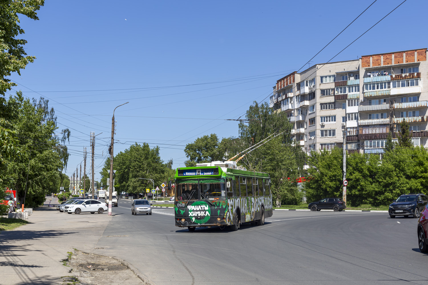 捷爾任斯克, ZiU-682G-016.02 # 068