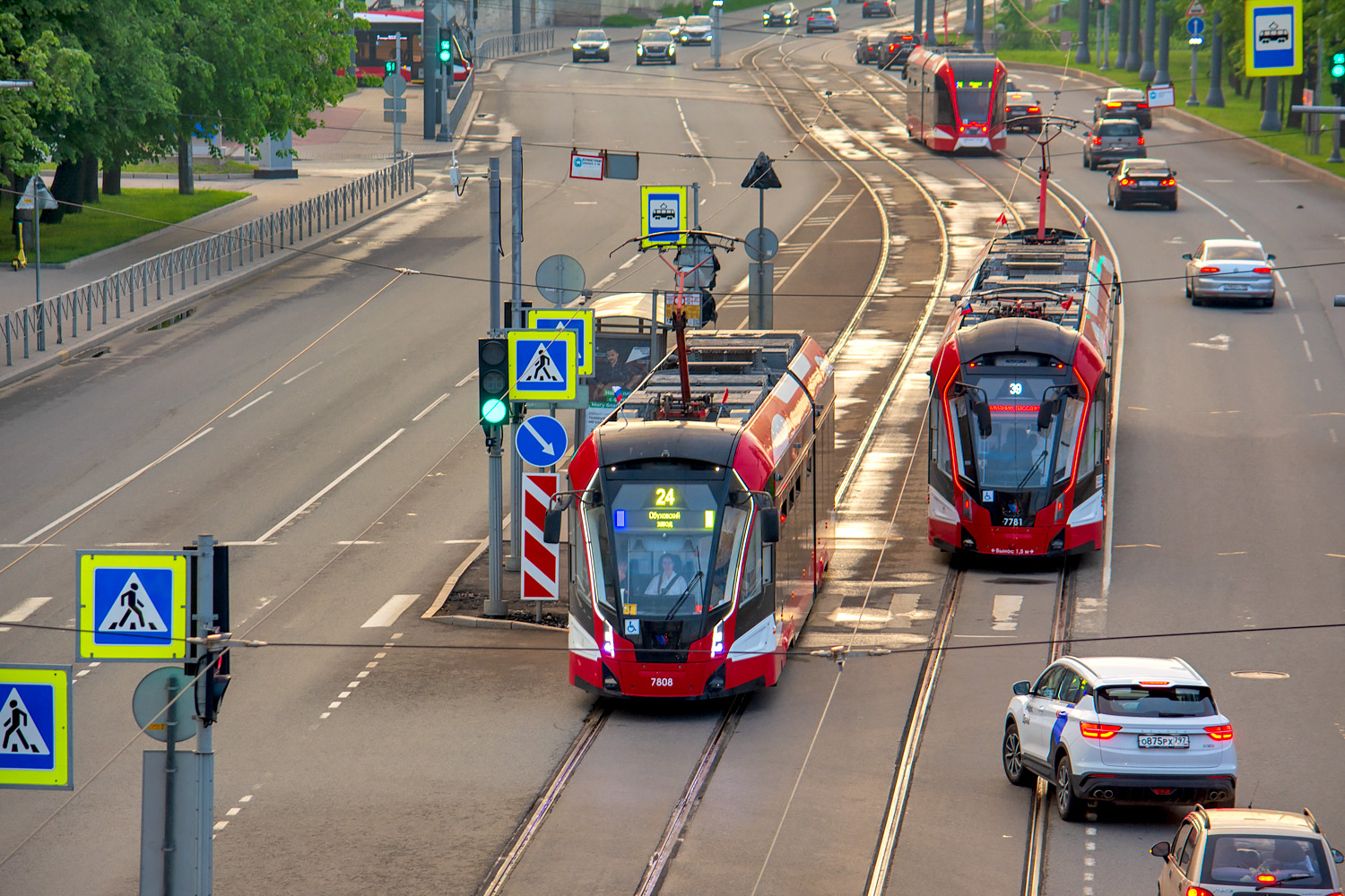 Санкт-Петербург, 71-923М «Богатырь-М» № 7808; Санкт-Петербург, 71-932 «Невский» № 7781