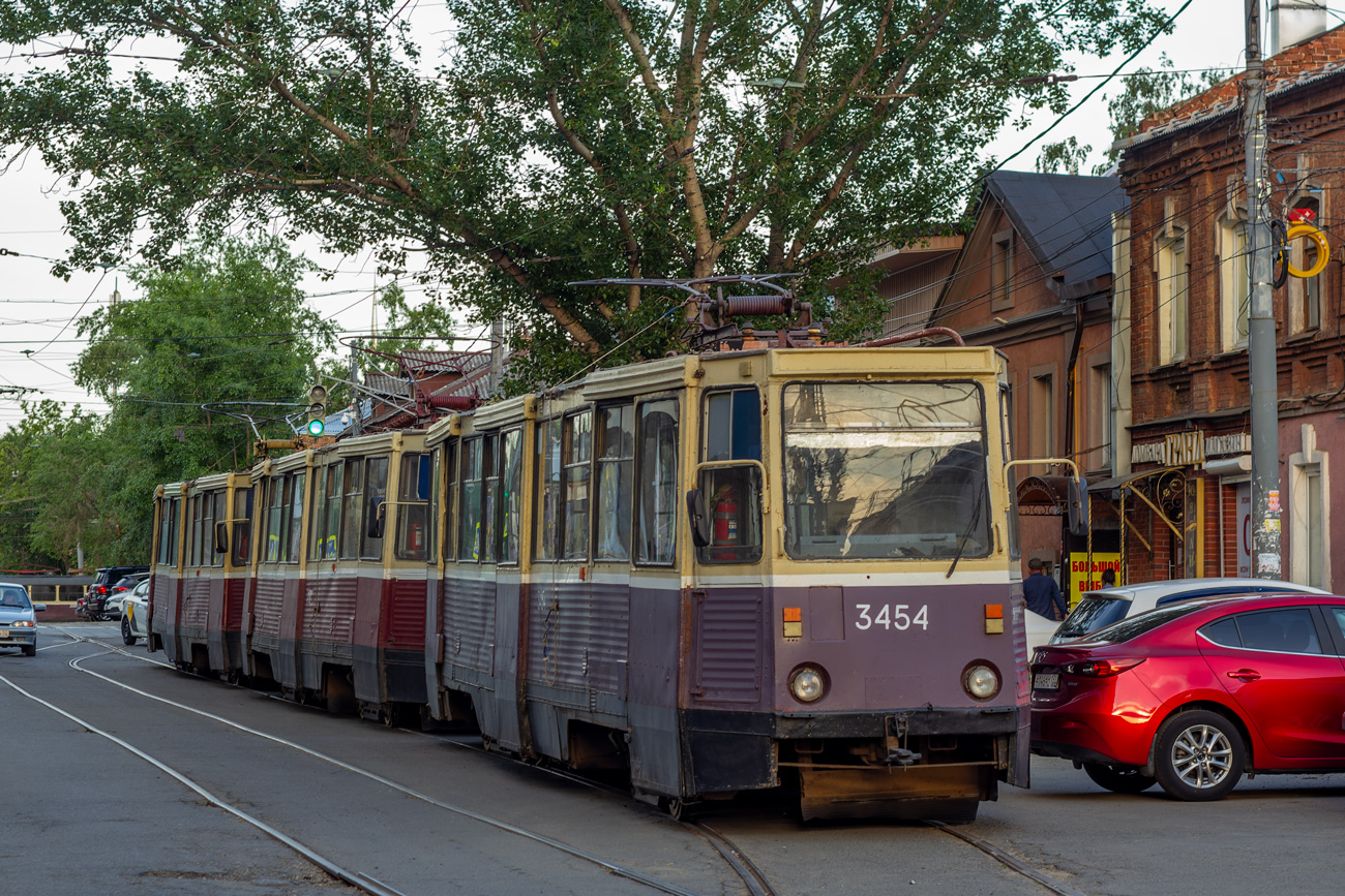 Nijni Novgorod, 71-605 (KTM-5M3) N°. 3454