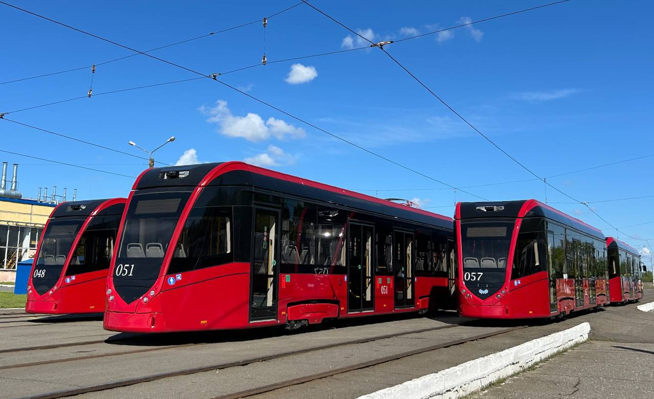 Мозырь, БКМ Т811 № 051; Мозырь, БКМ Т811 № 057