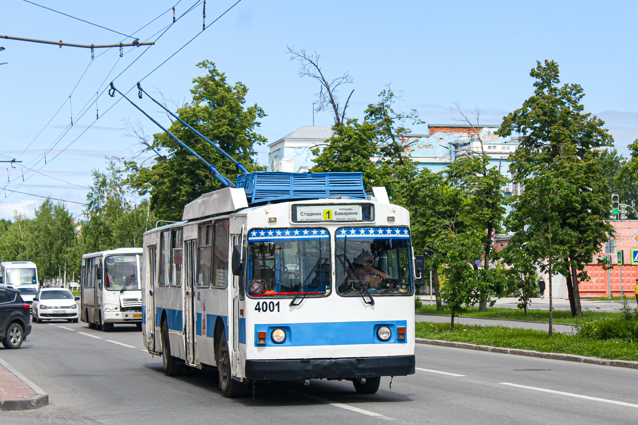 Барнаул, ЗиУ-682 КВР БТРМ № 4001