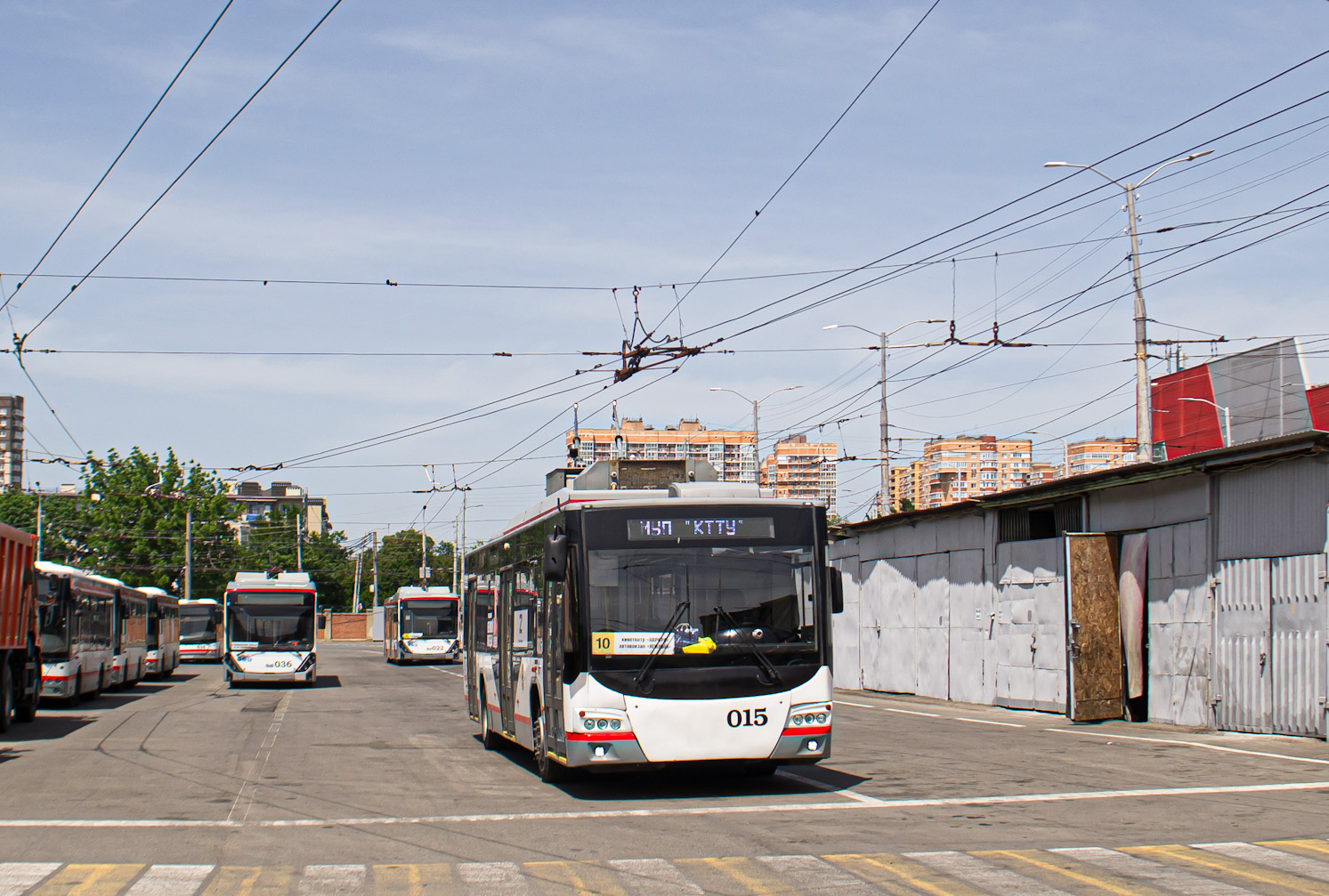 Краснодар, ВМЗ-5298.01 «Авангард» № 015
