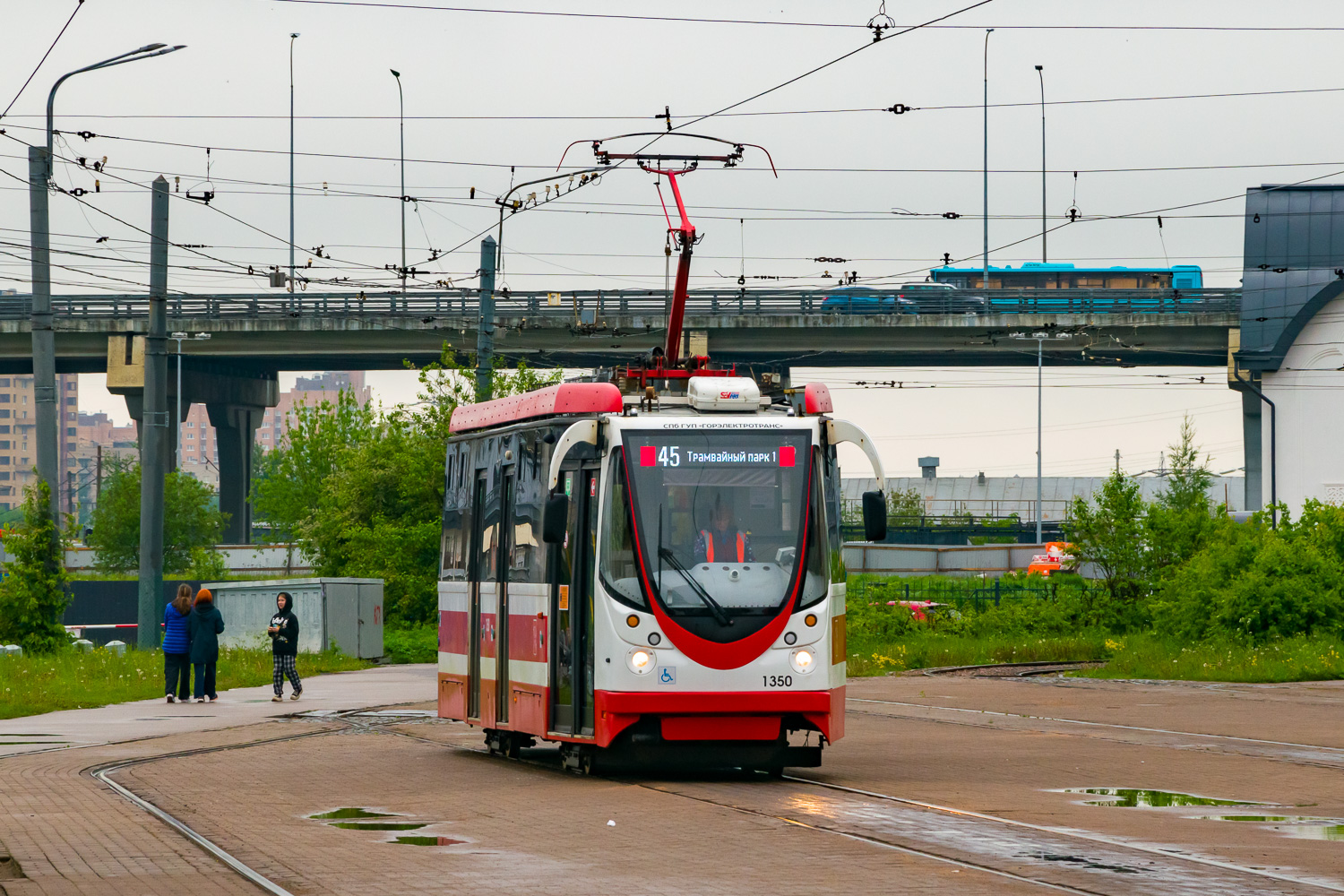 Санкт-Петербург, 71-134А (ЛМ-99АВН) № 1350 Санкт-Петербург, 71-134А (ЛМ-99АВН) № 1350