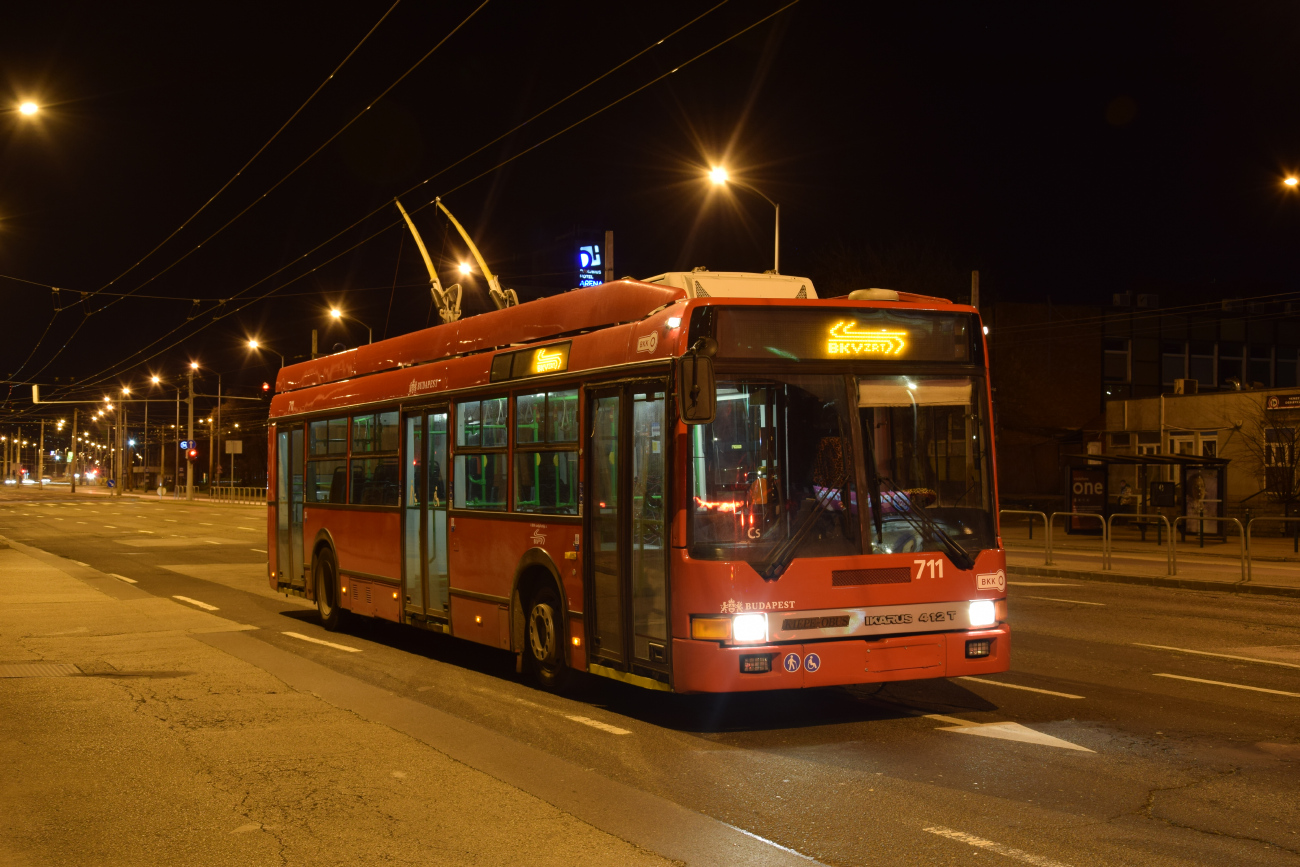 Будапешт, Ikarus 412.81 № 711