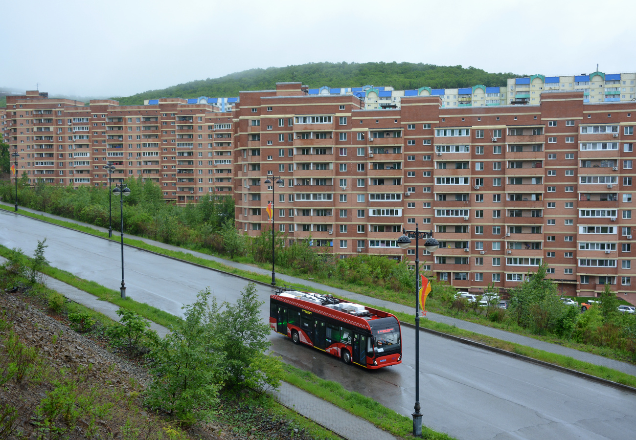 Владивосток, ВМЗ-5298.01 «Авангард» № 165