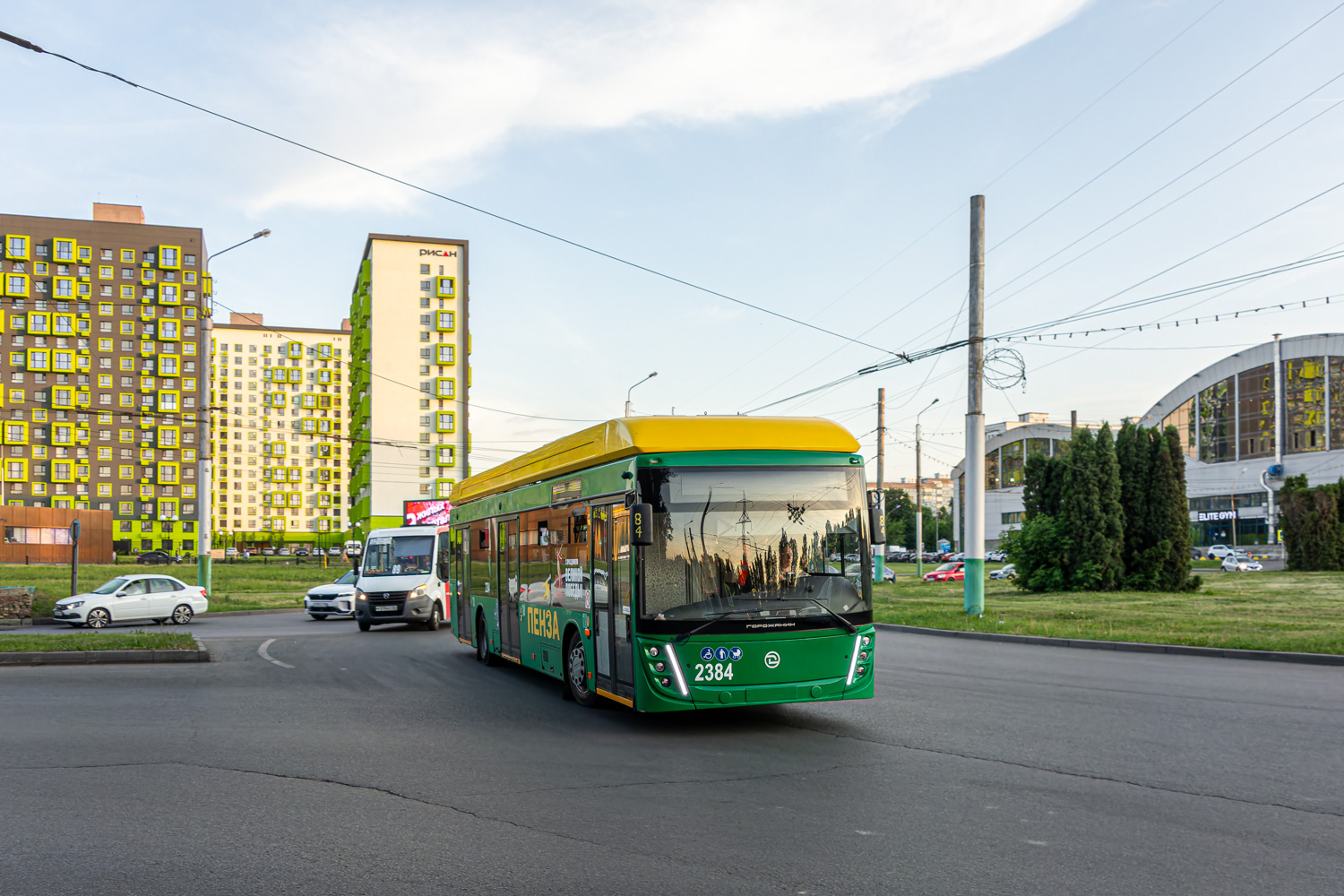 Пенза, УТТЗ-6241.01 «Горожанин» № 2384