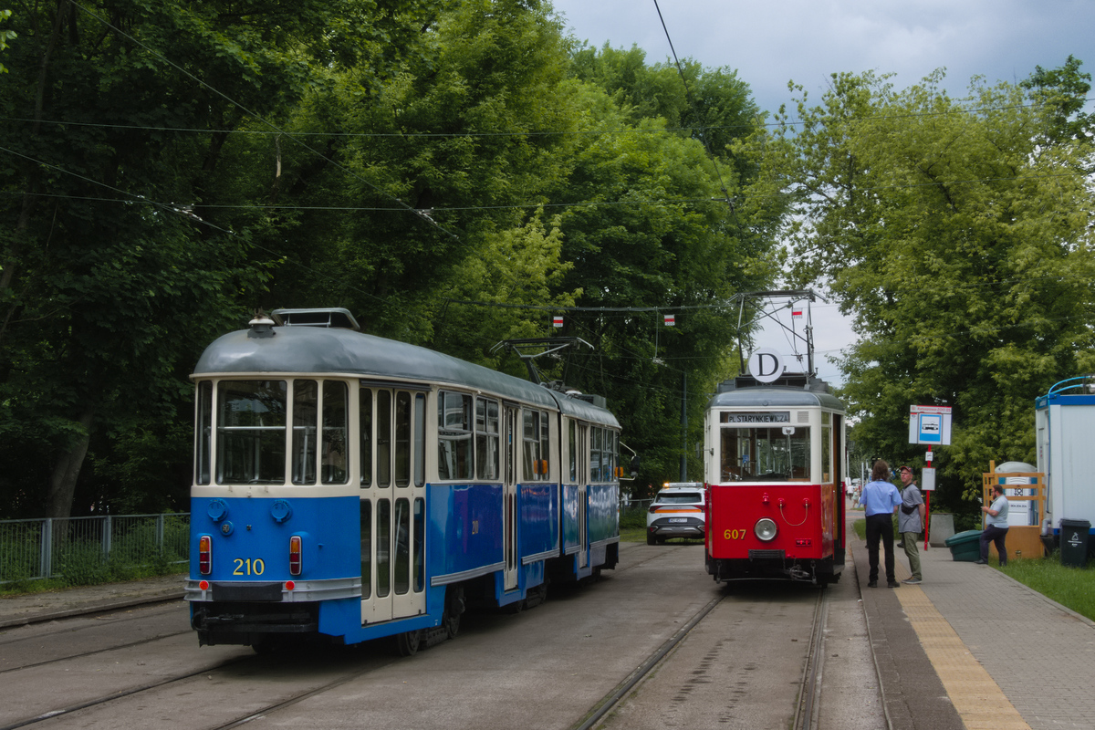 Варшава, Konstal 102Na № 210; Варшава, Konstal N № 607