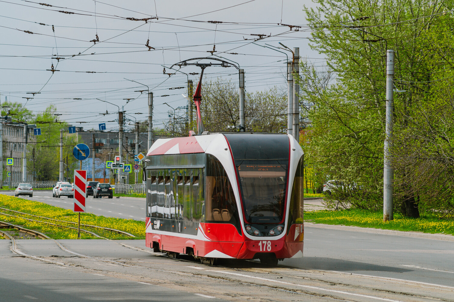 Череповец, 71-911ЕМ «Львёнок» № 178