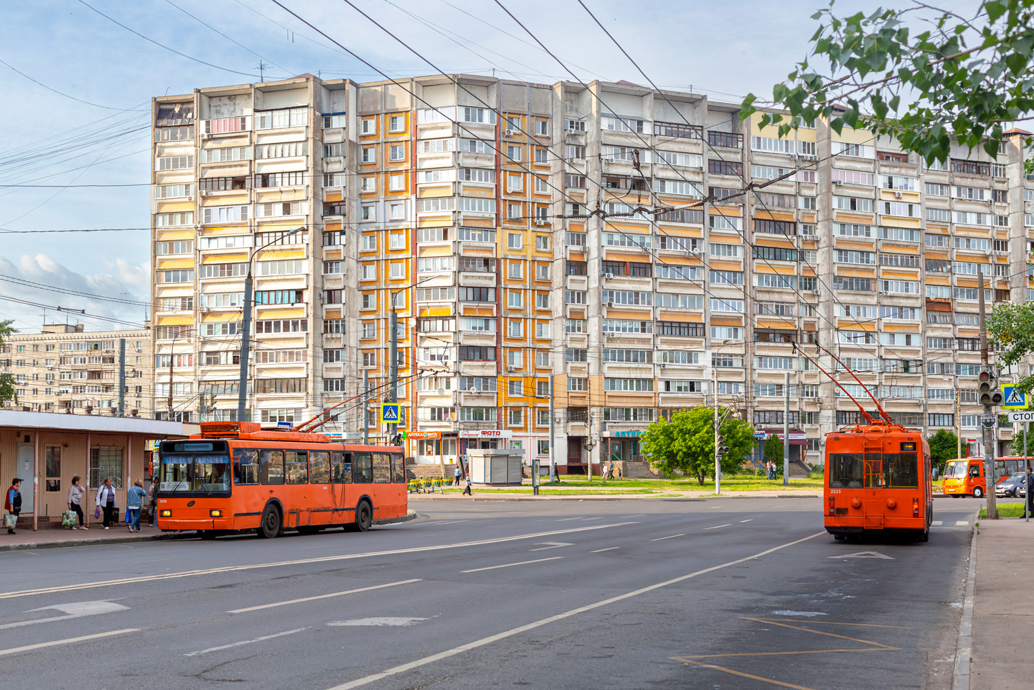 Нижний Новгород, ВМЗ-52981 № 3908; Нижний Новгород, БКМ 321 № 2223