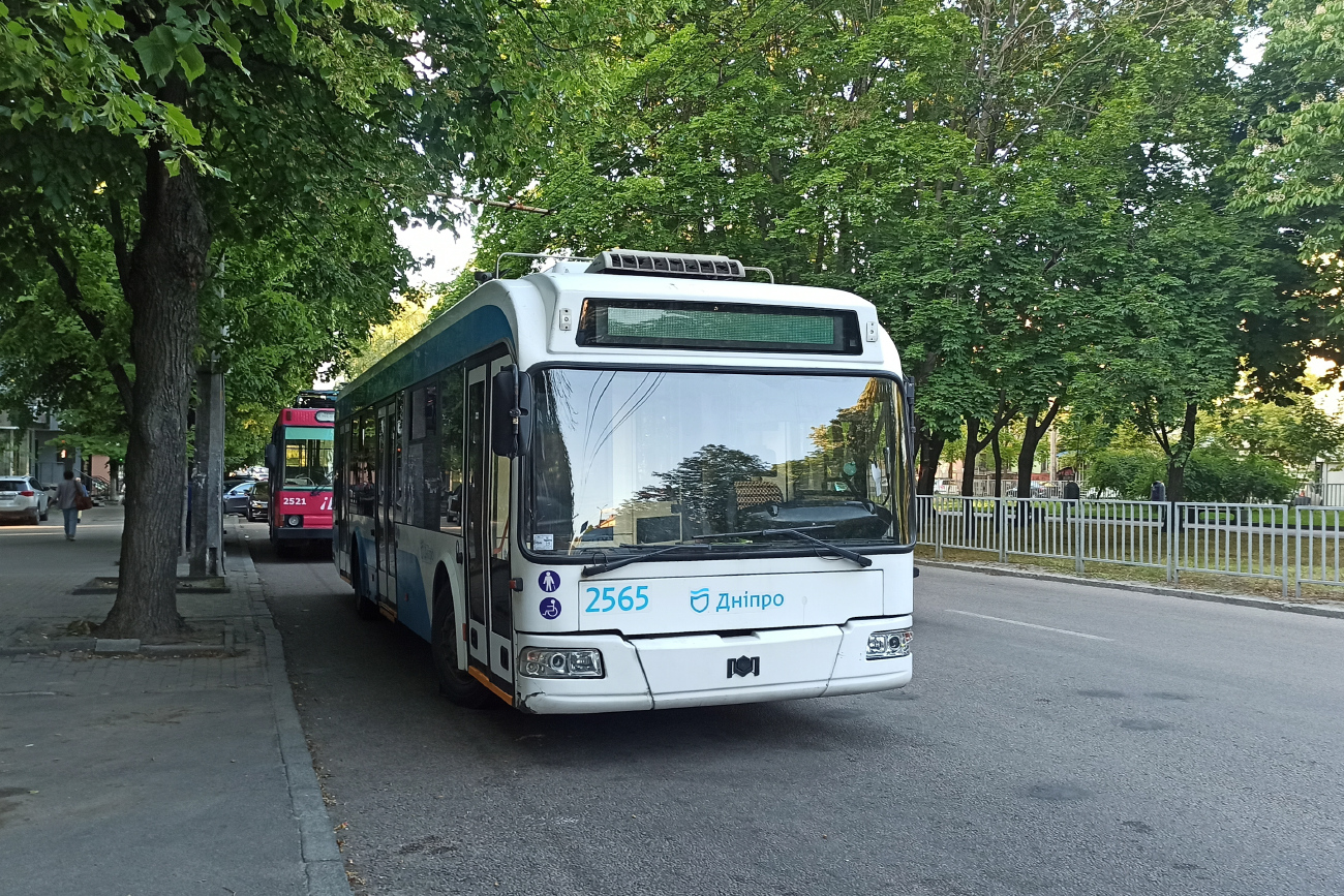 Днепр, БКМ 321 № 2565