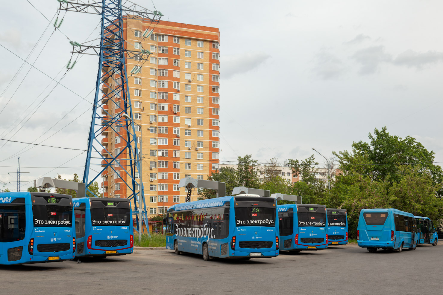 Москва, КАМАЗ-6282 № 400105