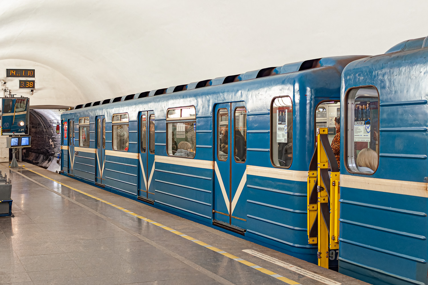 Saint-Petersburg, Ema-502 № 6972