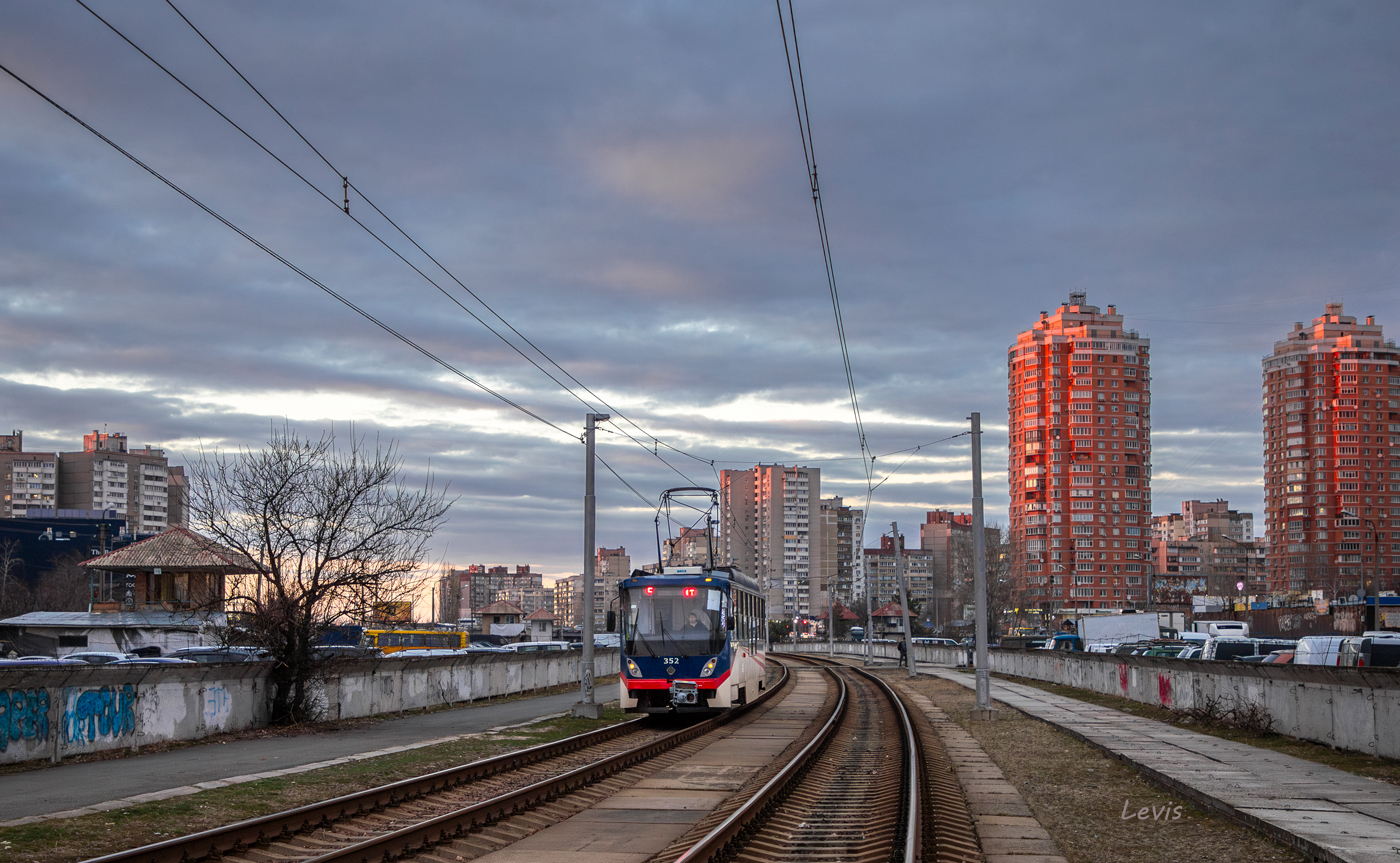 Киев, К1М № 352
