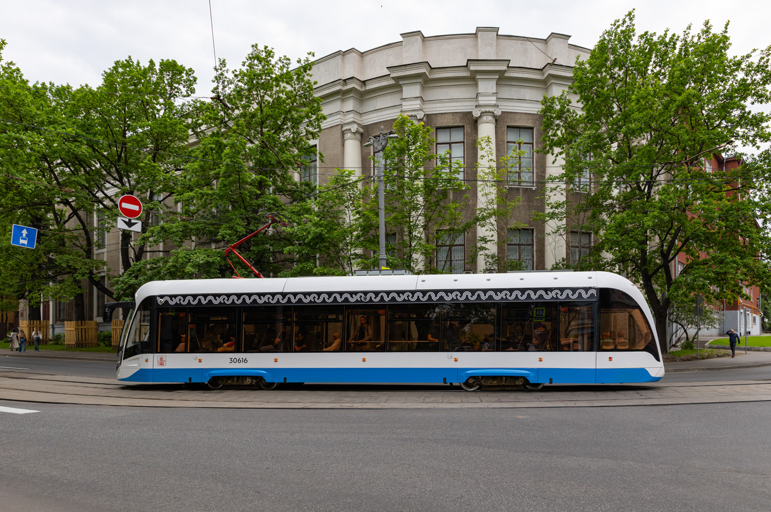 Москва, 71-911ЕМ «Львёнок» № 30616