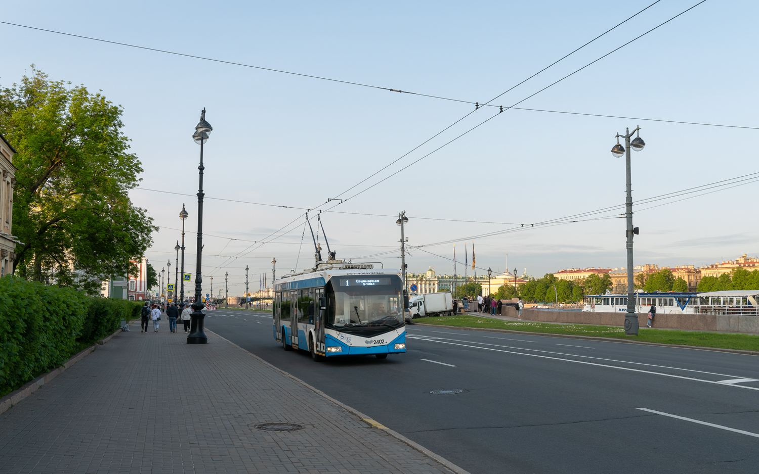 Санкт-Петербург, БКМ 321 № 2402