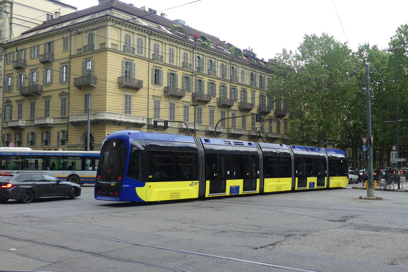 Турин, Hitachi Rail Italy Sirio № 8033
