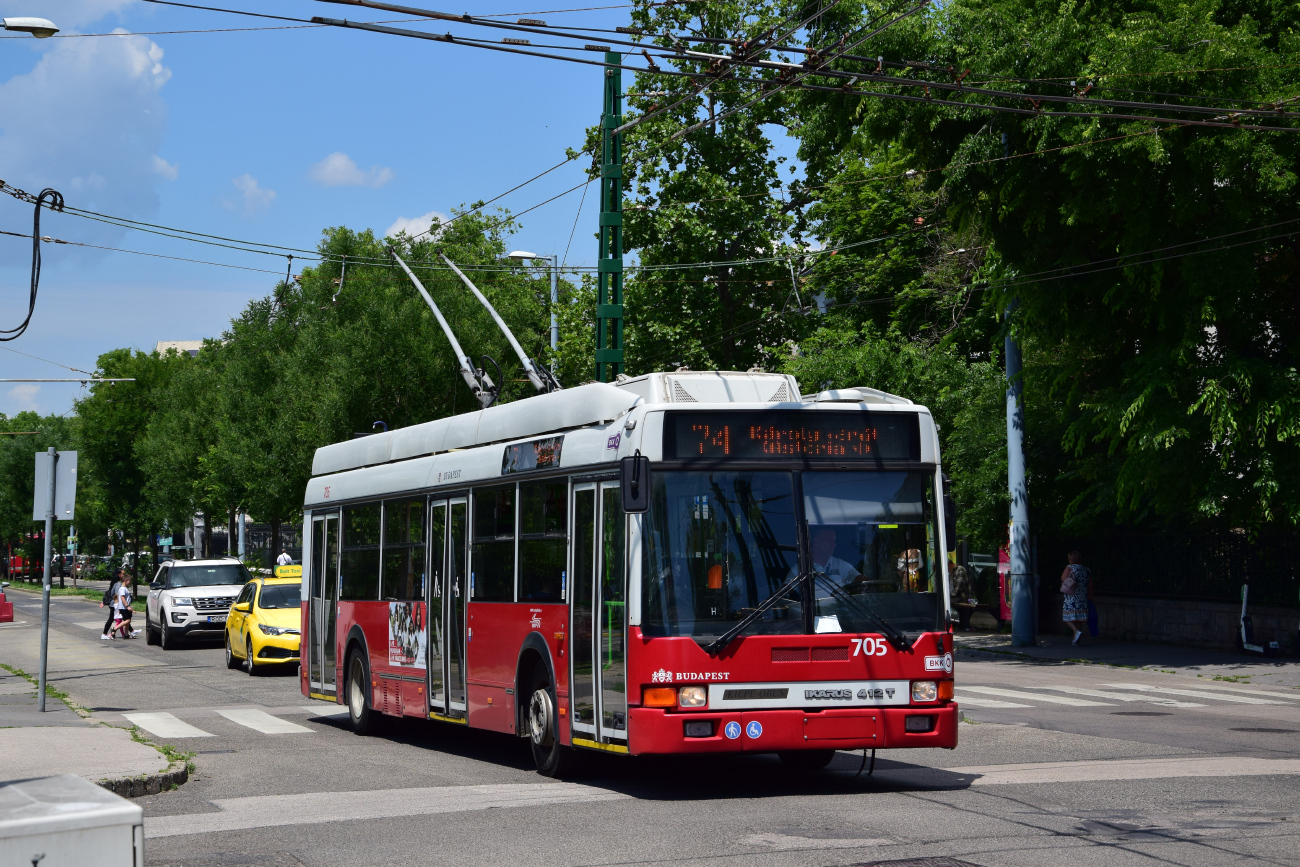 Будапешт, Ikarus 412.81 № 705
