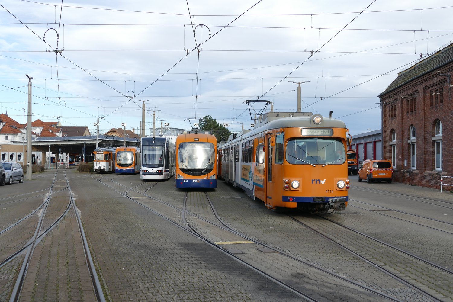 Рейн-Неккар, Bombardier RNV6Z № 4161; Рейн-Неккар, Duewag GT8K № 4114