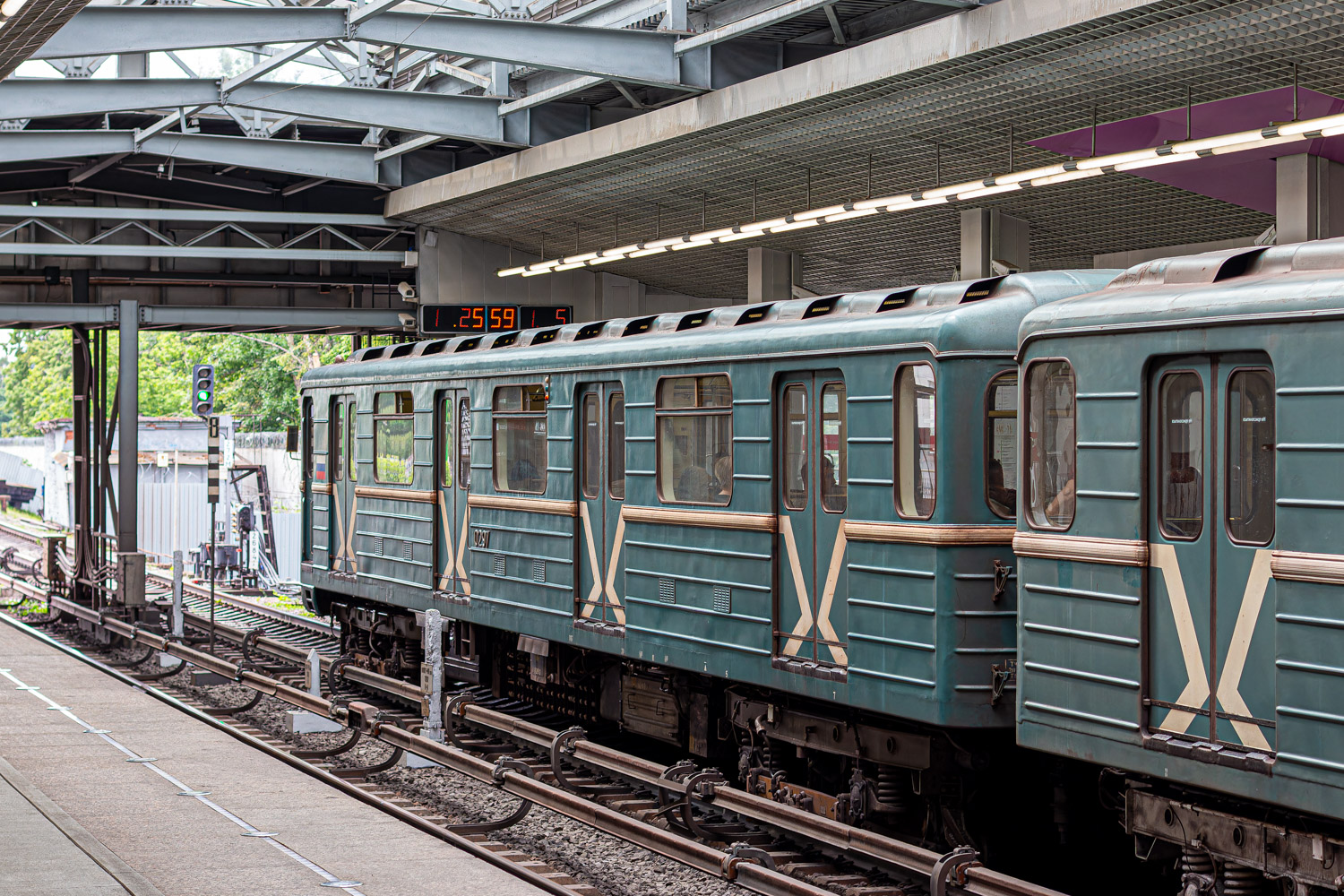Moszkva, 81-717.5 (MMZ/MVM) — 0297
