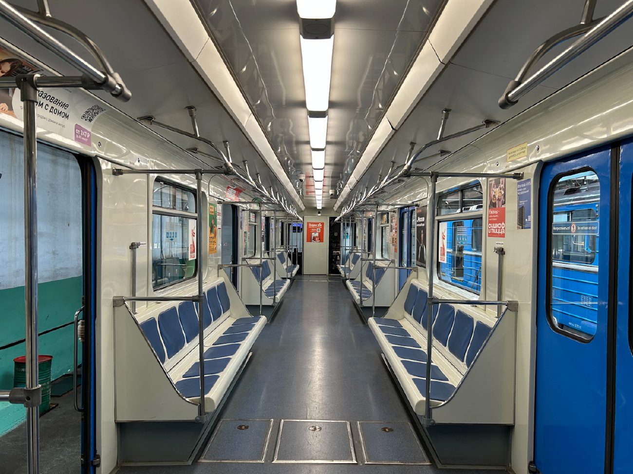 Екатеринбург, 81-717.5 (ЛВЗ/ВМ) № 8910