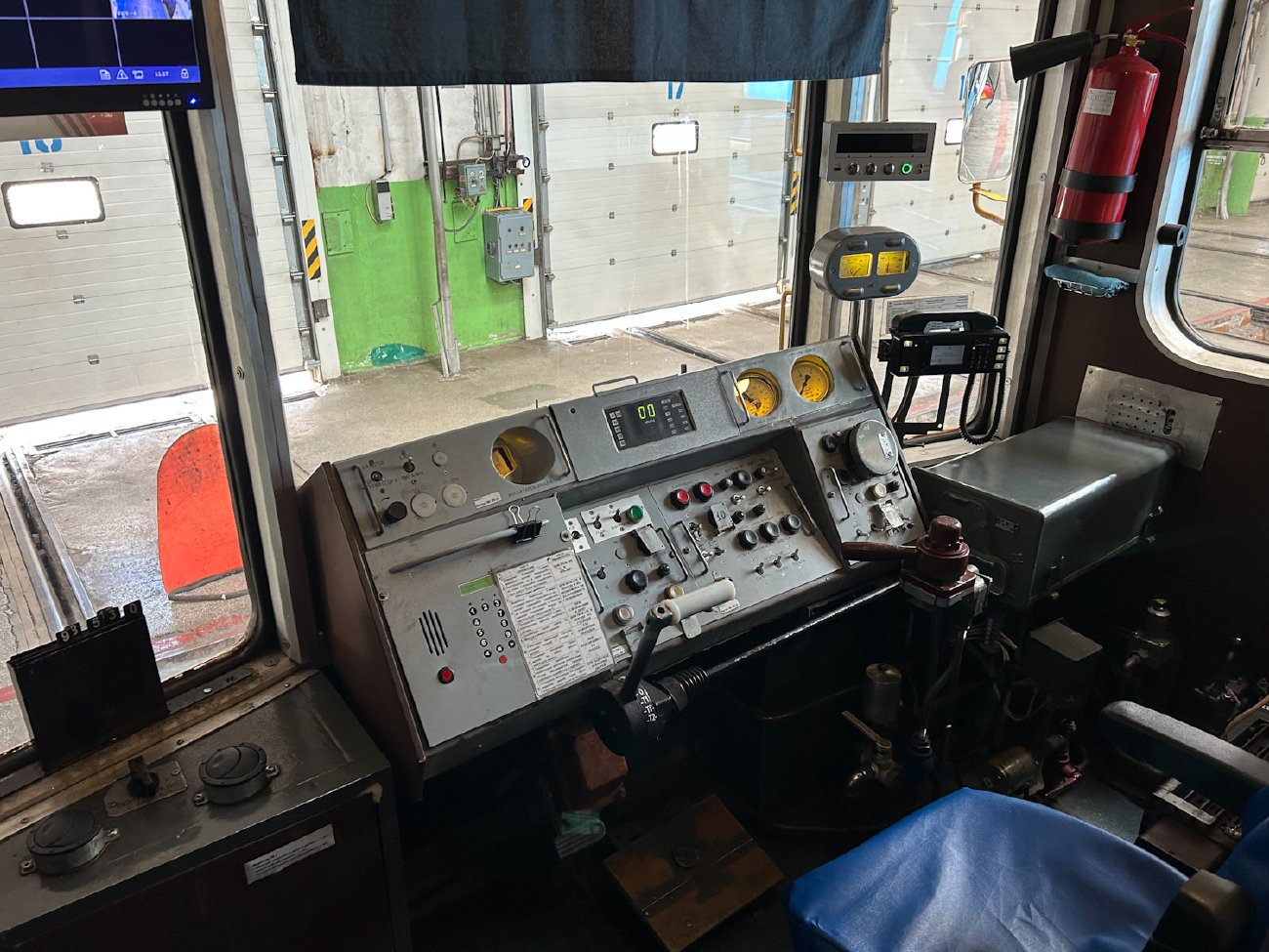 Екатеринбург, 81-717.5 (ЛВЗ/ВМ) № 8910