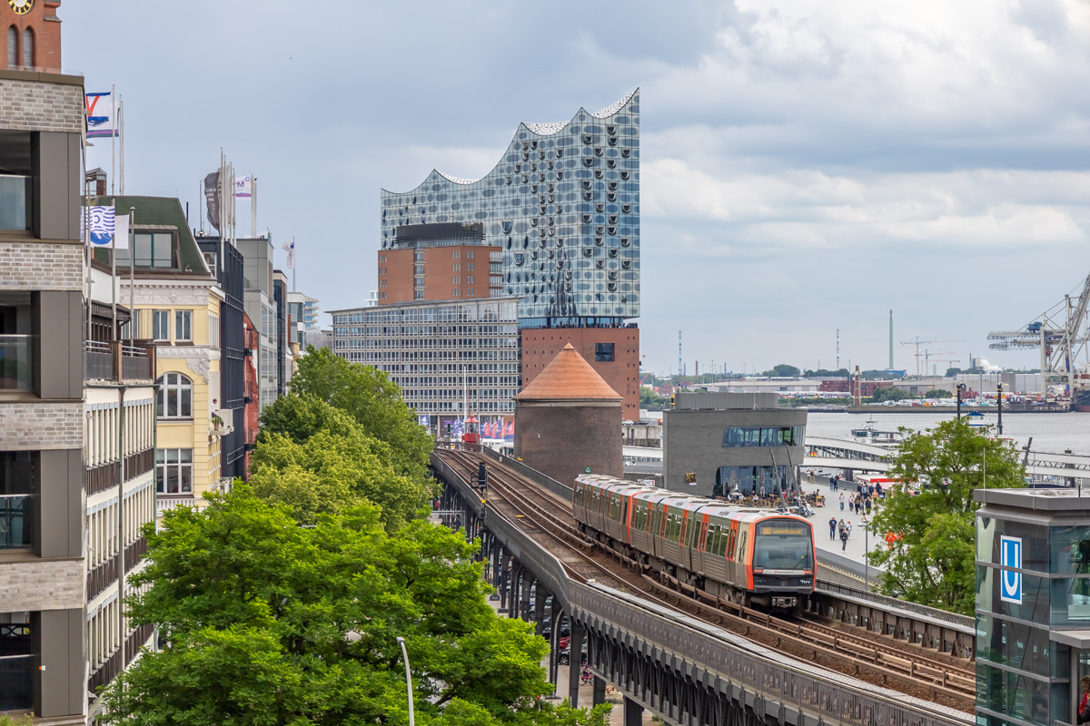 Гамбург, HHA DT5.1.2 № 310; Гамбург — U-Bahn — Линия U3