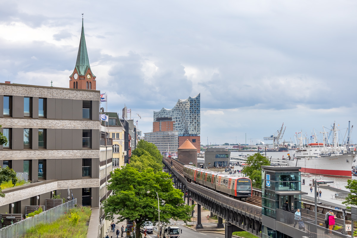 Гамбург, HHA DT5.1.5 № 379; Гамбург — U-Bahn — Линия U3