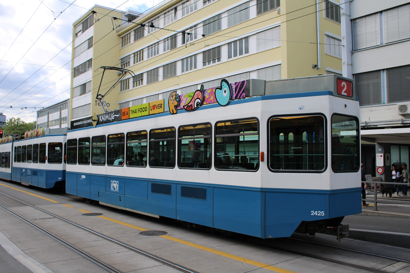 Zurich, SWP/SIG/ABB Be 2/4 "Tram 2000 Pony" N°. 2425