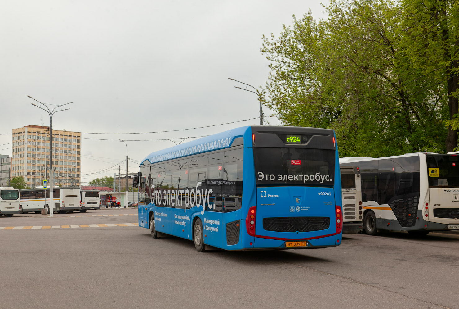 Москва, КАМАЗ-6282 № 400263