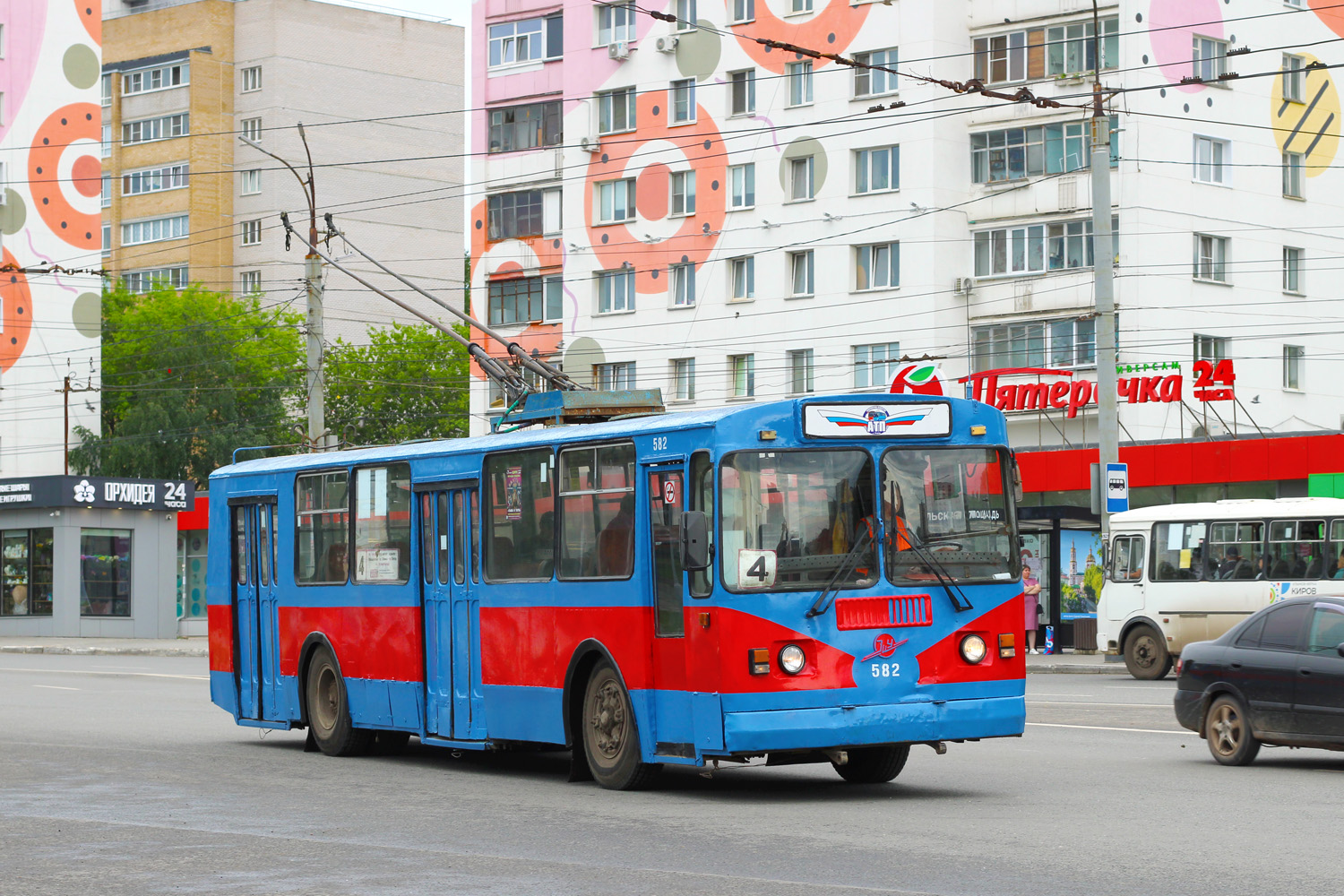 Kirov, ZiU-682G-012 [G0A] # 582