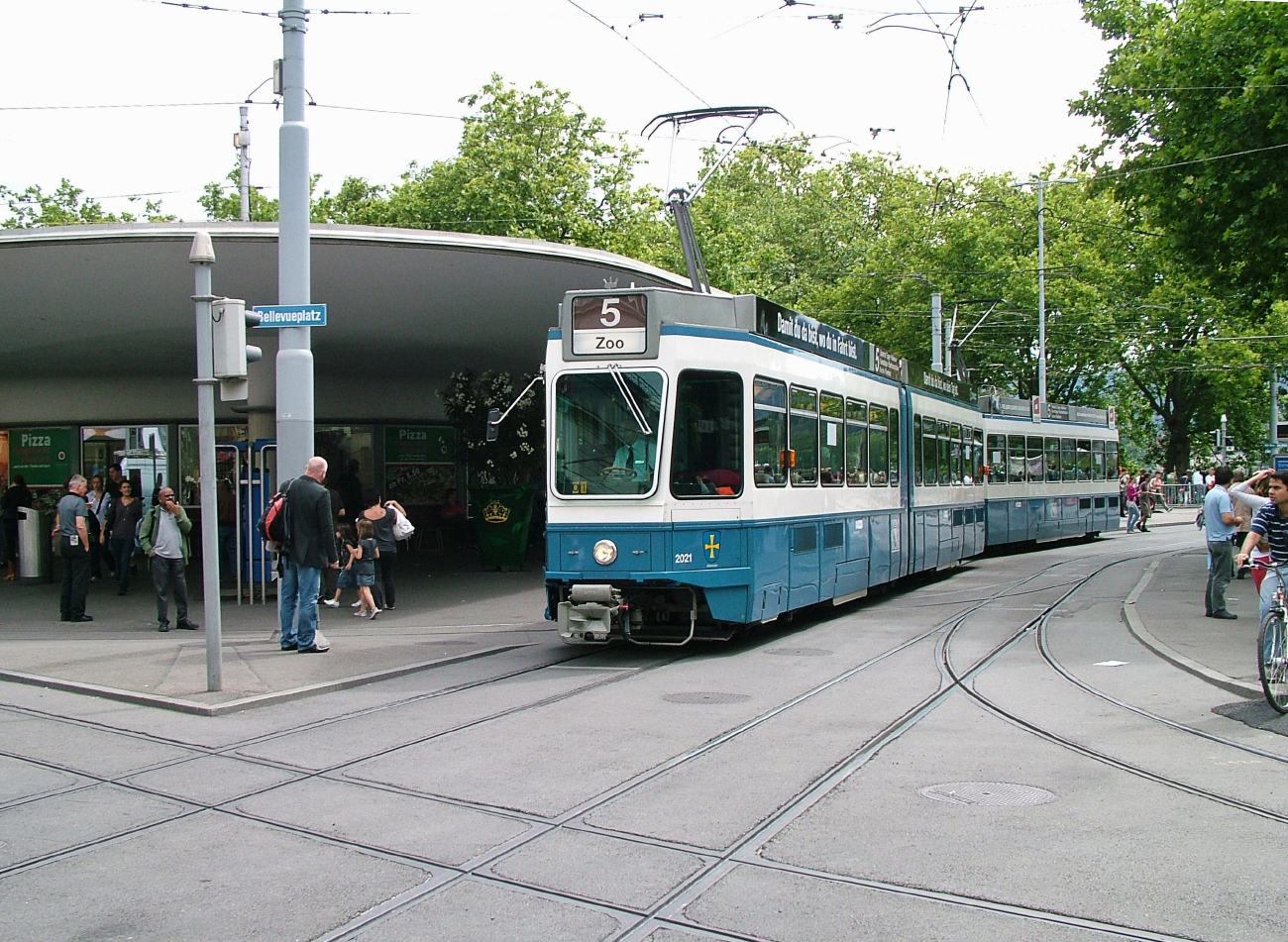 Цюрих, SWS/SWP/BBC Be 4/6 "Tram 2000" № 2021; Цюрих — Линии и инфраструктура