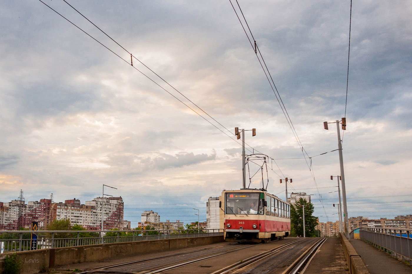 Kijów, Tatra T6B5SU Nr 303
