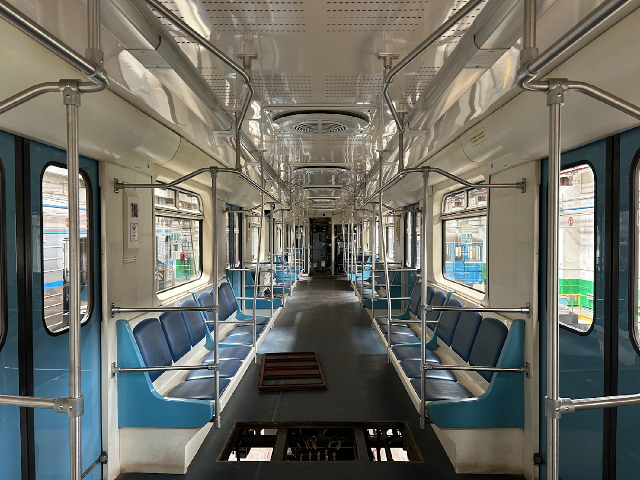 Екатеринбург, 81-717.6 № 27047; Екатеринбург — Метрополитен — Электродепо