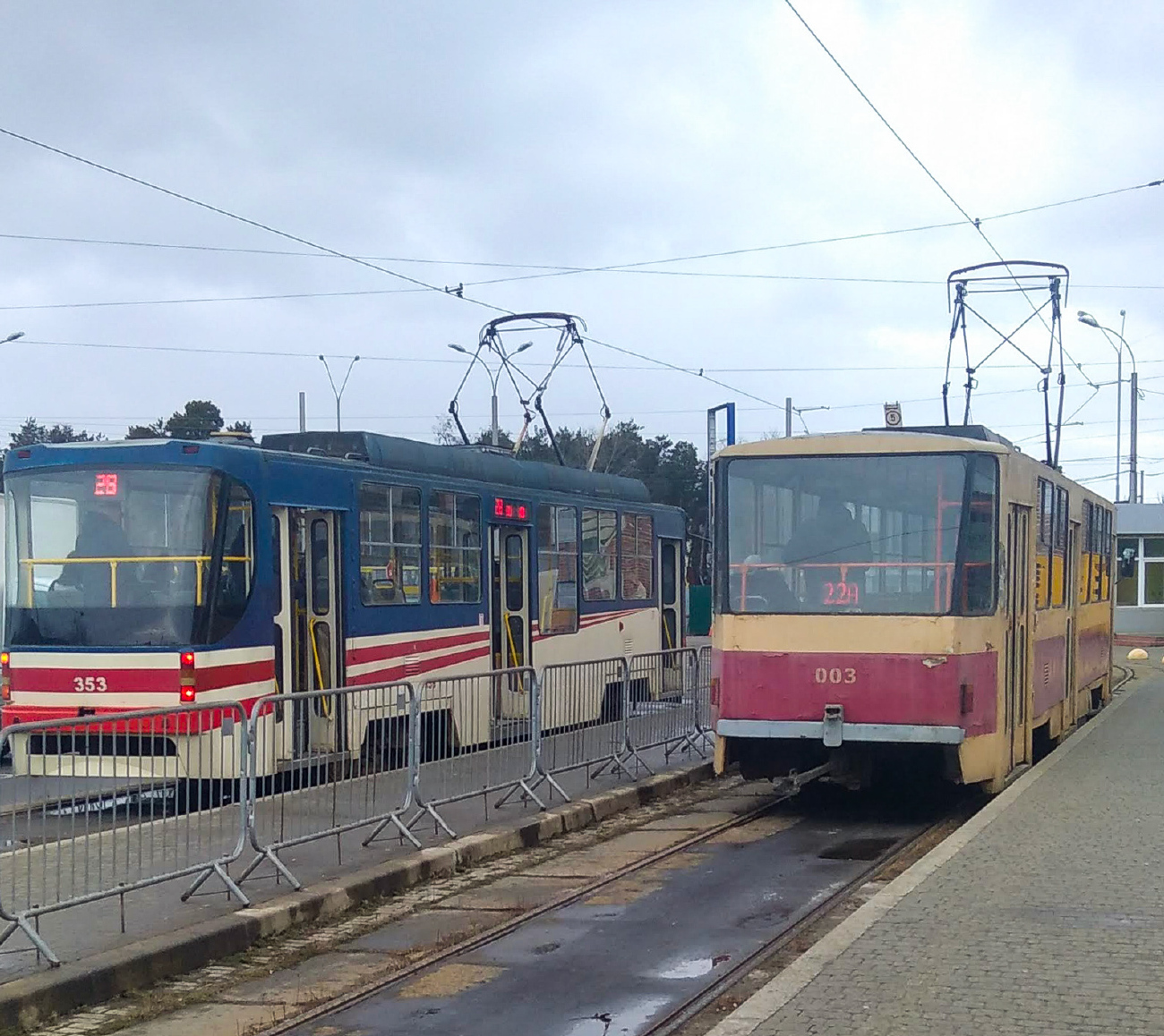 Киев, К1М № 353; Киев, Tatra T6B5SU № 003