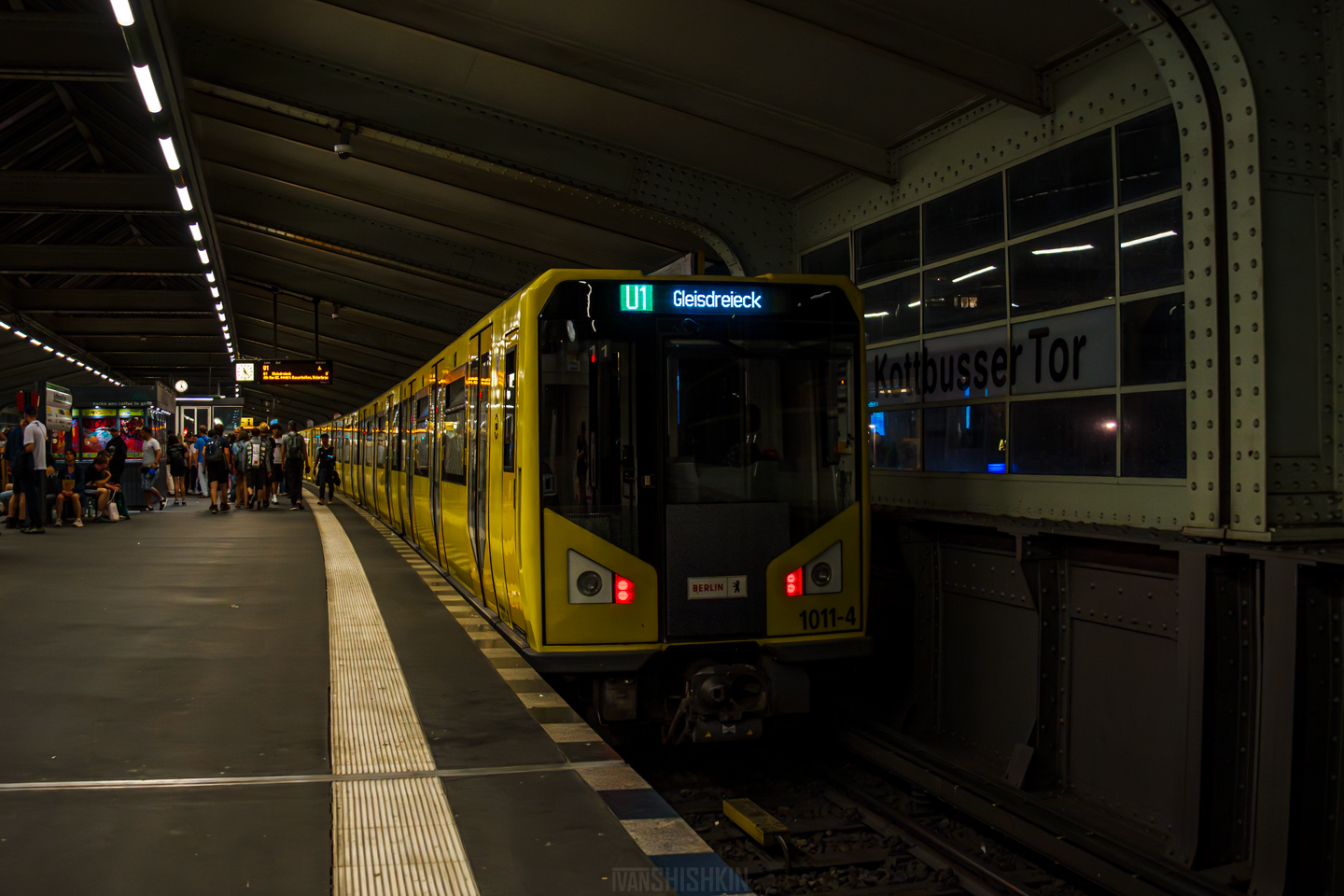 Берлин, BVG HK06 № 1011-4