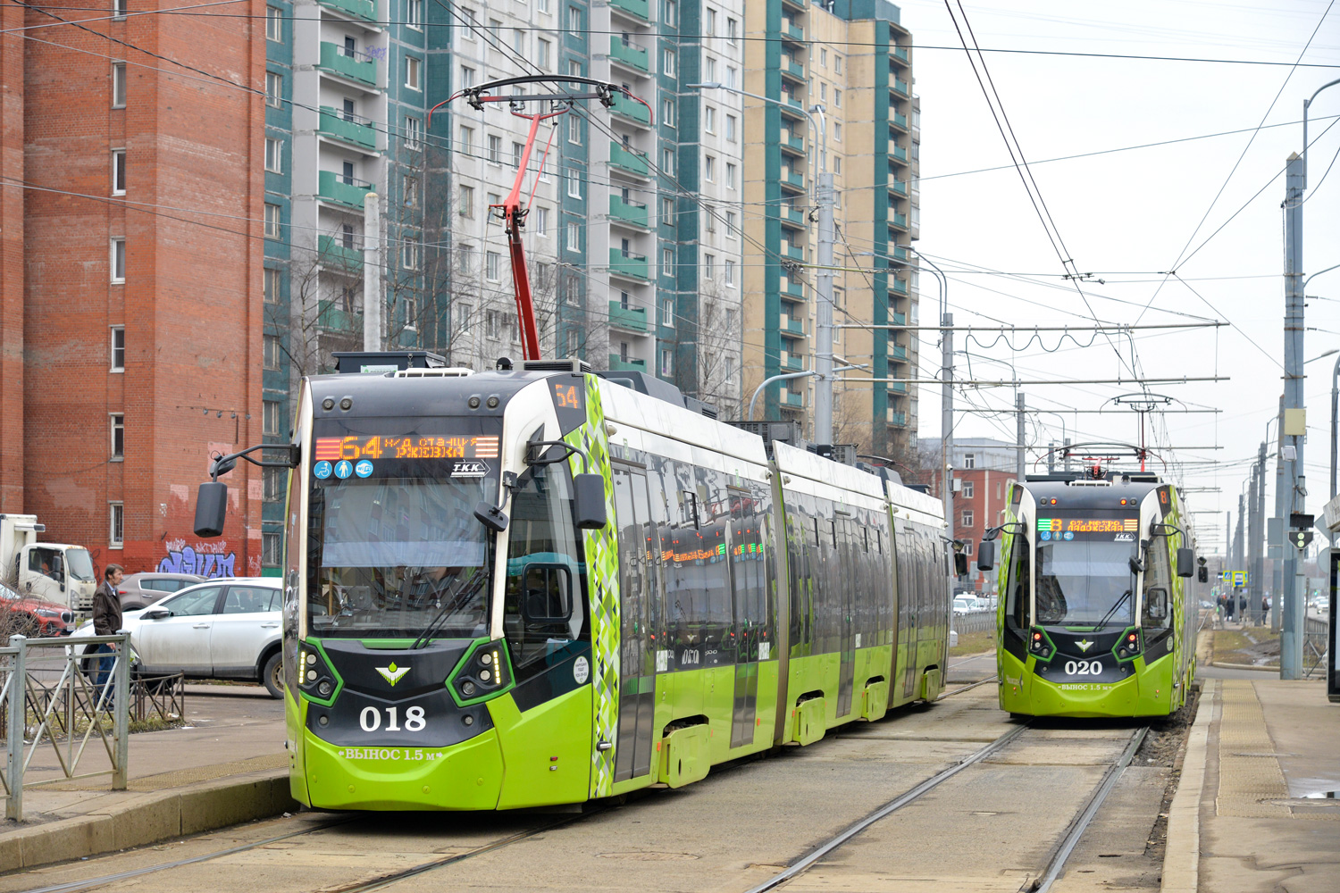 Sankt-Peterburg, Stadler B85600M № 018