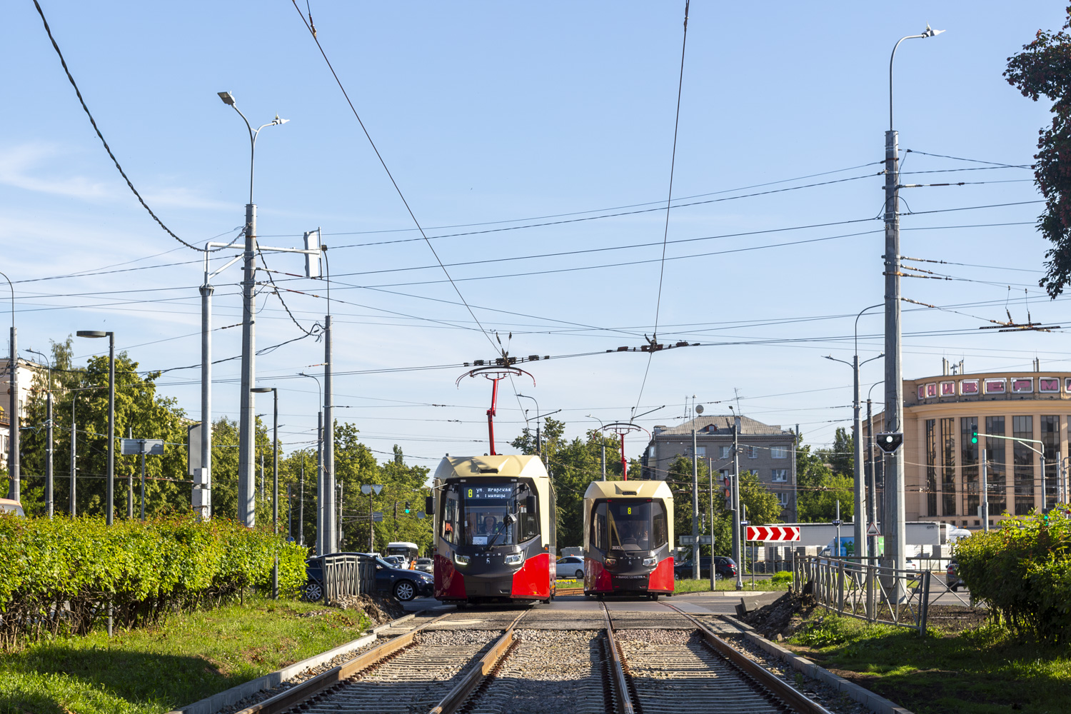 Nyizsnij Novgorod, BKM T811 "MiNiN" — 3826; Nyizsnij Novgorod, BKM T811 "MiNiN" — 3830