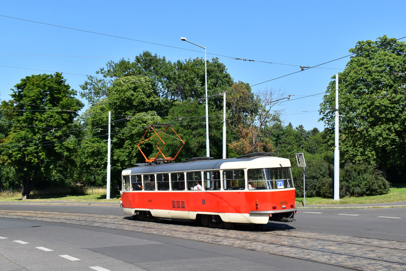 Прага, Tatra T3 № 6892