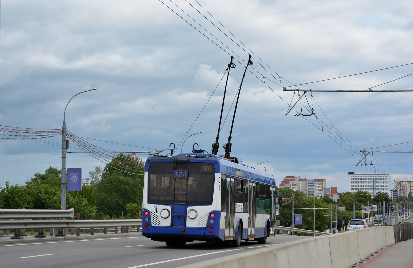 Брест, БКМ 321 № 011