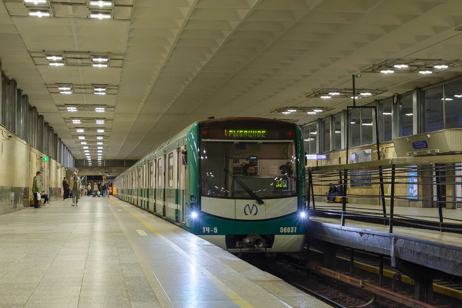 Санкт-Петербург, 81-556.2 «НеВа» № 56037