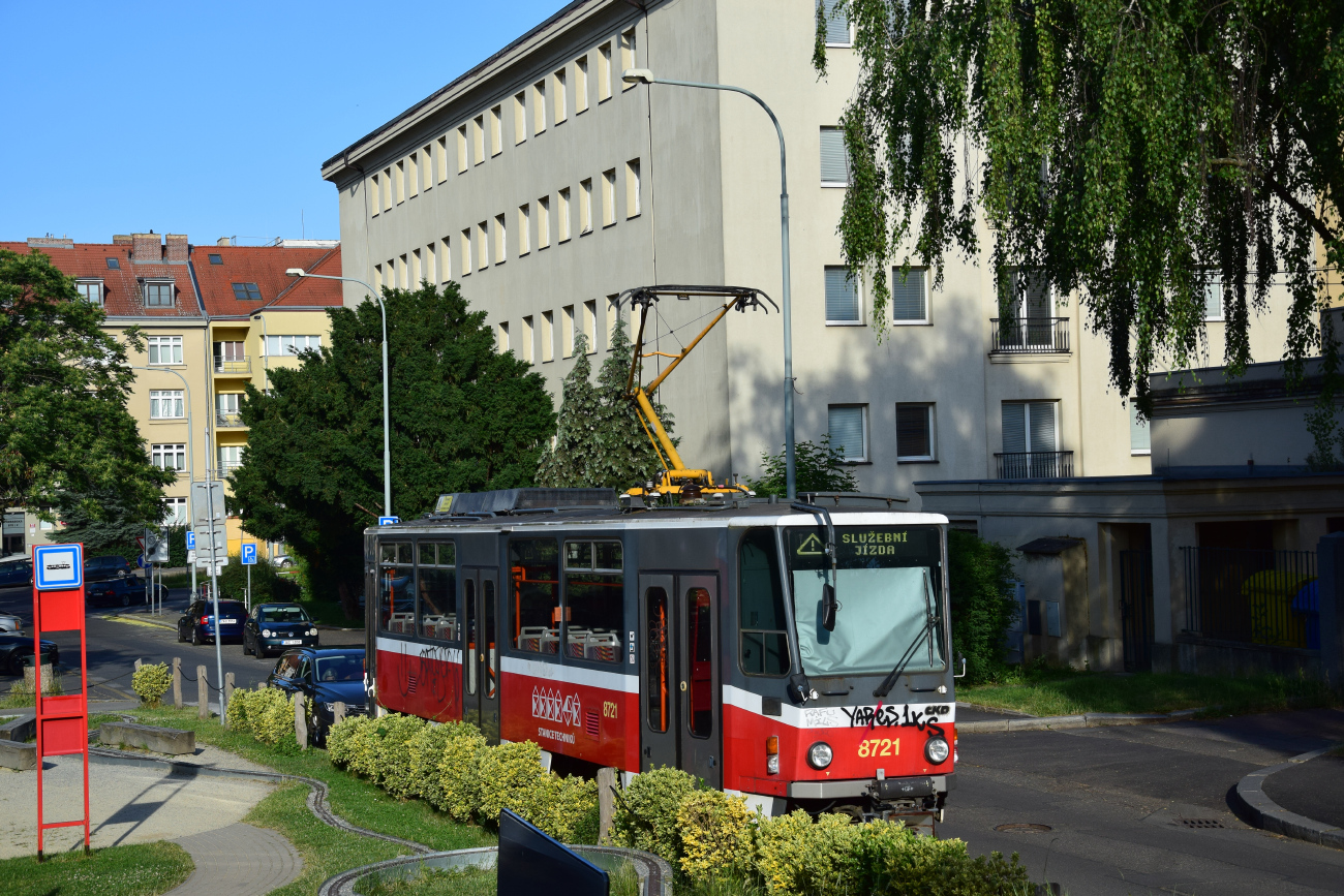 Прага, Tatra T6A5 № 8721