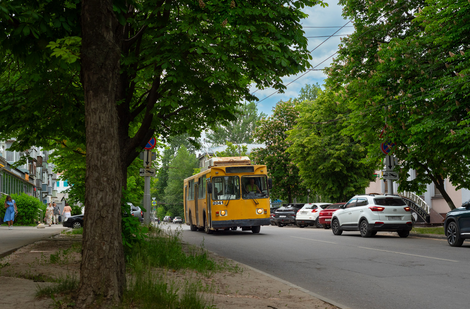 Рязань, ЗиУ-682ГМ1 (с широкой передней дверью) № 2041