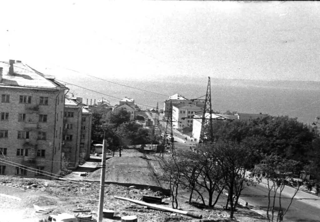 Владивосток — Закрытые маршруты и остатки троллейбусной инфраструктуры; Владивосток — Исторические фотографии — троллейбус