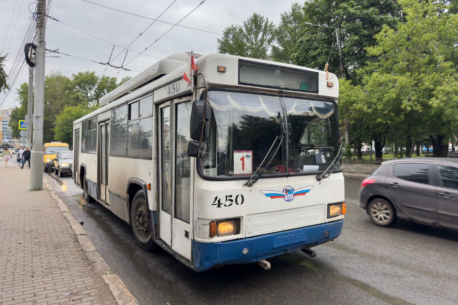 Киров, БТЗ-52764Р № 450