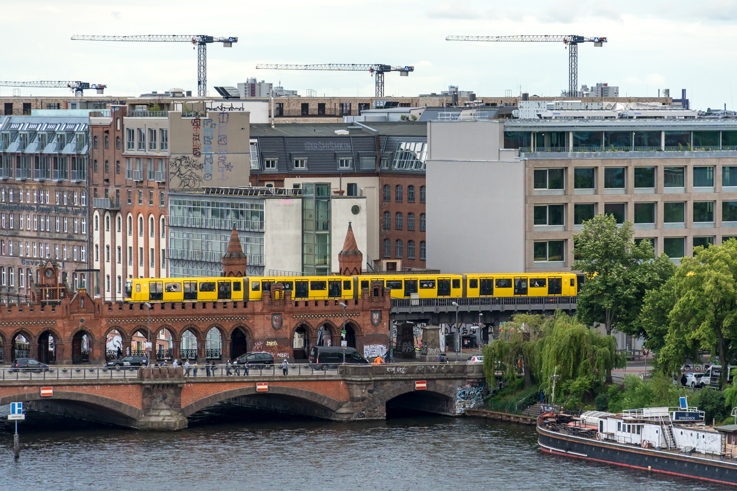 Berlín — U-Bahn — line U1; Berlín — U-Bahn — line U3 Berlín — U-Bahn — line U1; Berlín — U-Bahn — line U3