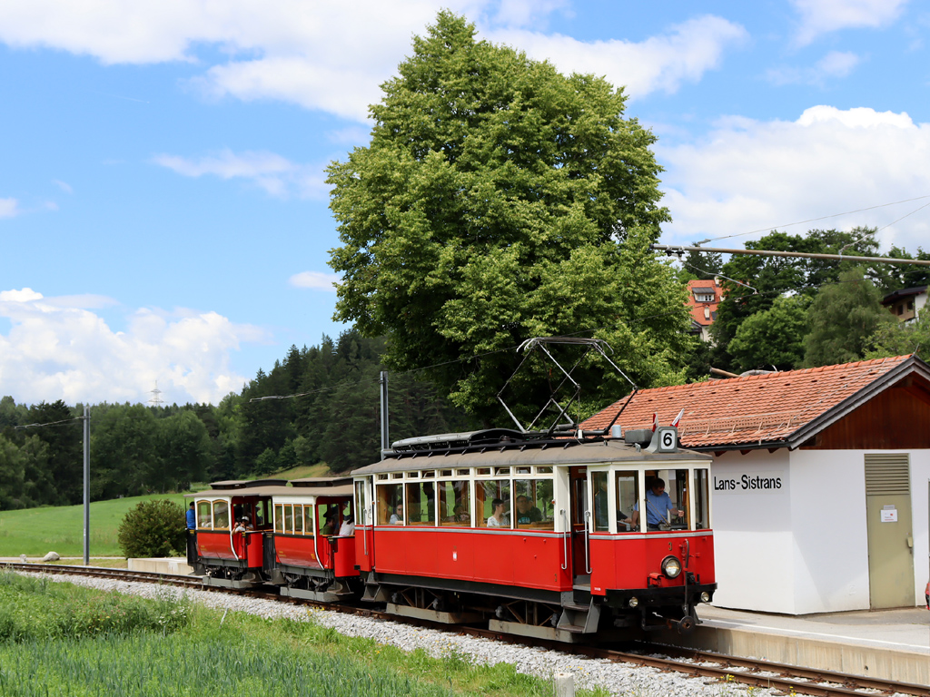 Innsbruck, Graz 4-axle motor car Br. 3; Innsbruck — 125 Jahre Linie 6