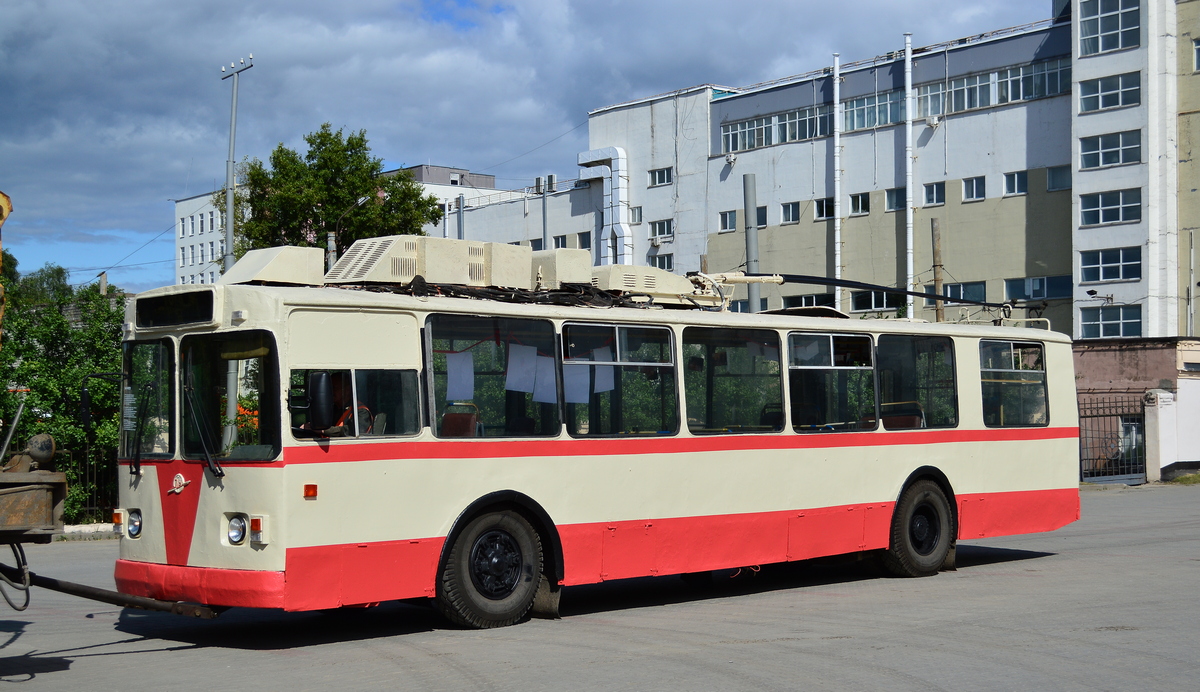 Нижний Новгород, ЗиУ-682В № 1698; Нижний Новгород — Парад и выставка в честь 78-летия нижегородского троллейбуса 28.06.2025