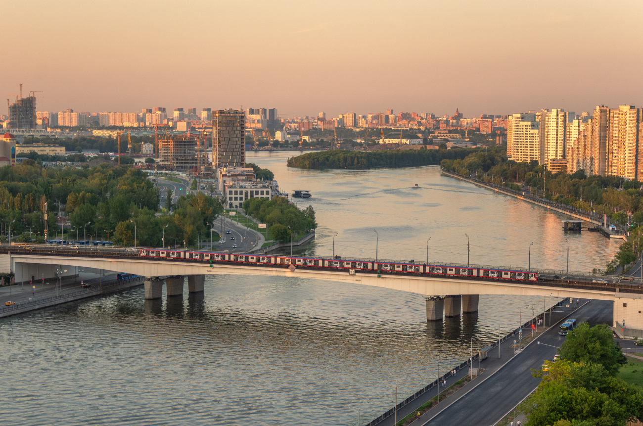 Москва — Виды с высоты; Москва — Метрополитен — Подвижной состав — 81-775/776/777 «Москва-2020» и модификации